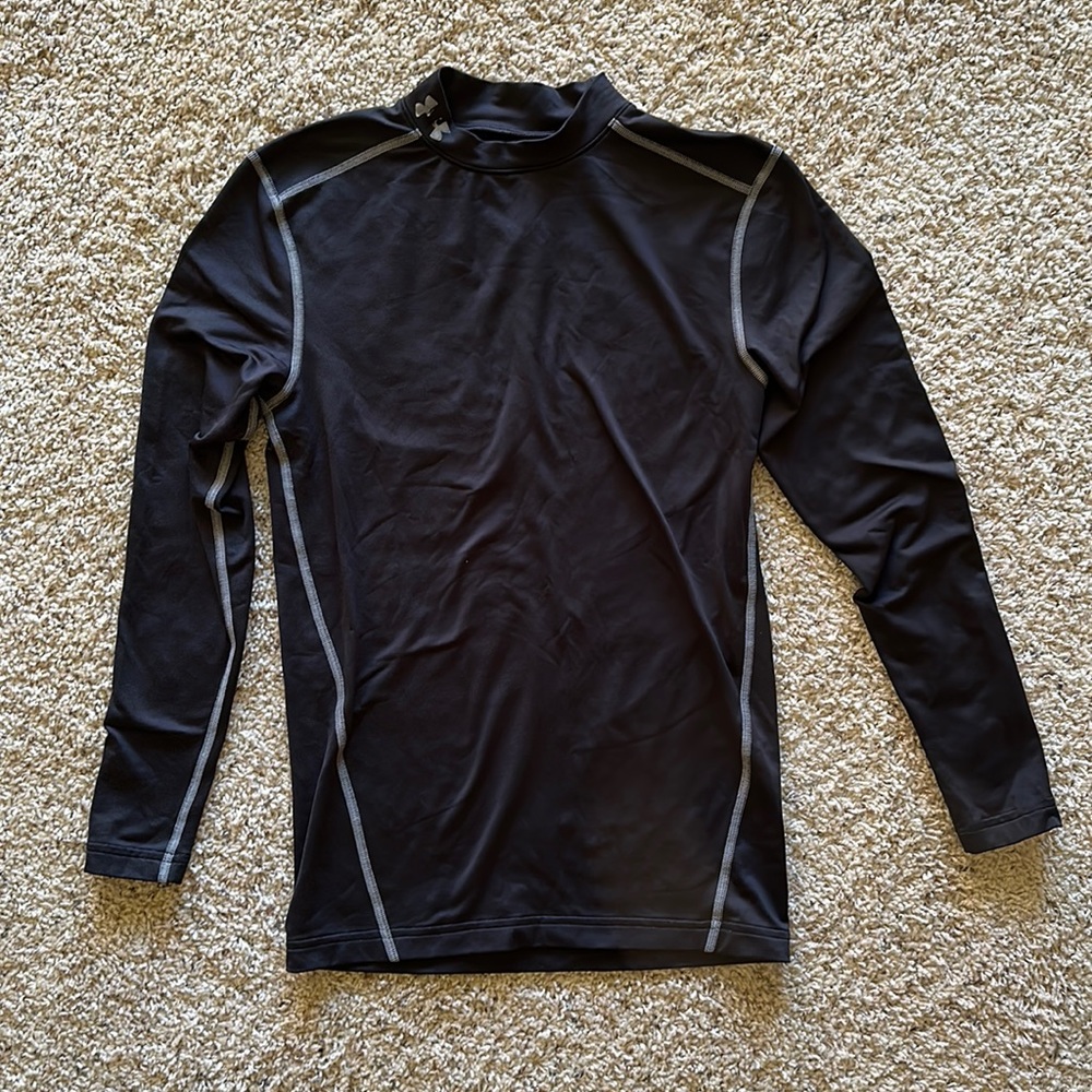 UnderAmour long sleeve